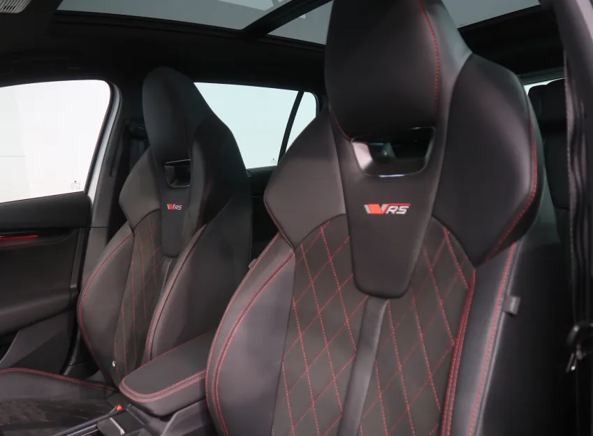 Škoda Octavia RS 2.0TSI 195KW DSG TAŽNÉ PANO CANTON
