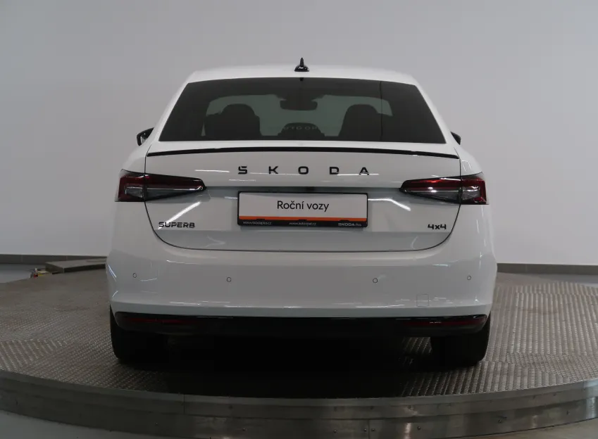 Škoda Superb SPORTLINE 2.0TDI 142KW TAŽNÉ WEBASTO