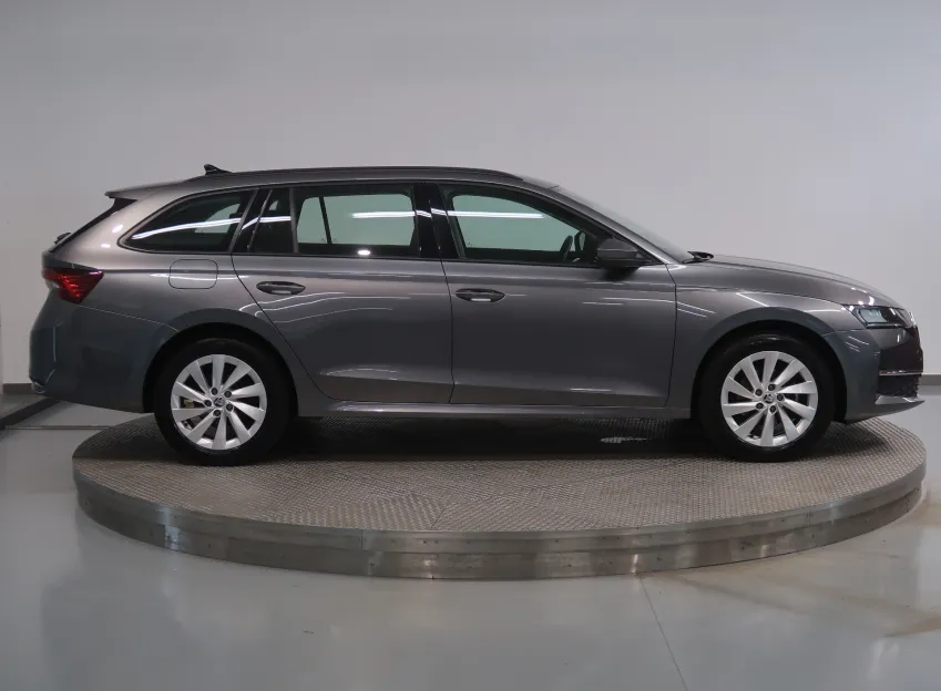Škoda Octavia SELECTION 2.0TDI 110KW DSG