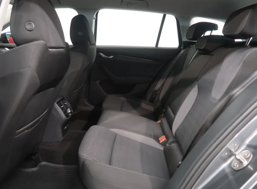 Škoda Octavia SELECTION 2.0TDI 110KW DSG