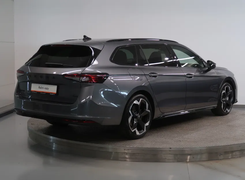 Škoda Superb SPORTLINE 2.0TDI 142KW 4x4 DSG WEBASTO PANORAMA CA