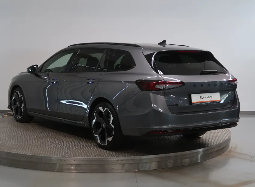 Škoda Superb SPORTLINE 2.0TDI 142KW 4x4 DSG WEBASTO PANORAMA CA