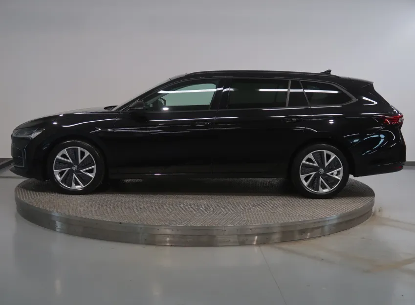 Škoda Superb SELECTION 2.0TDI 110KW DSG PANORAMA