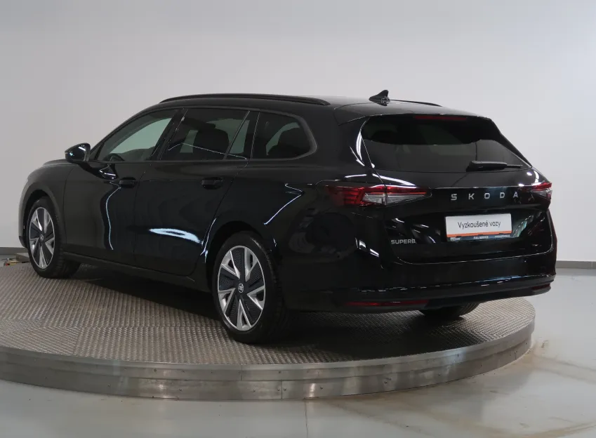 Škoda Superb SELECTION 2.0TDI 110KW DSG PANORAMA