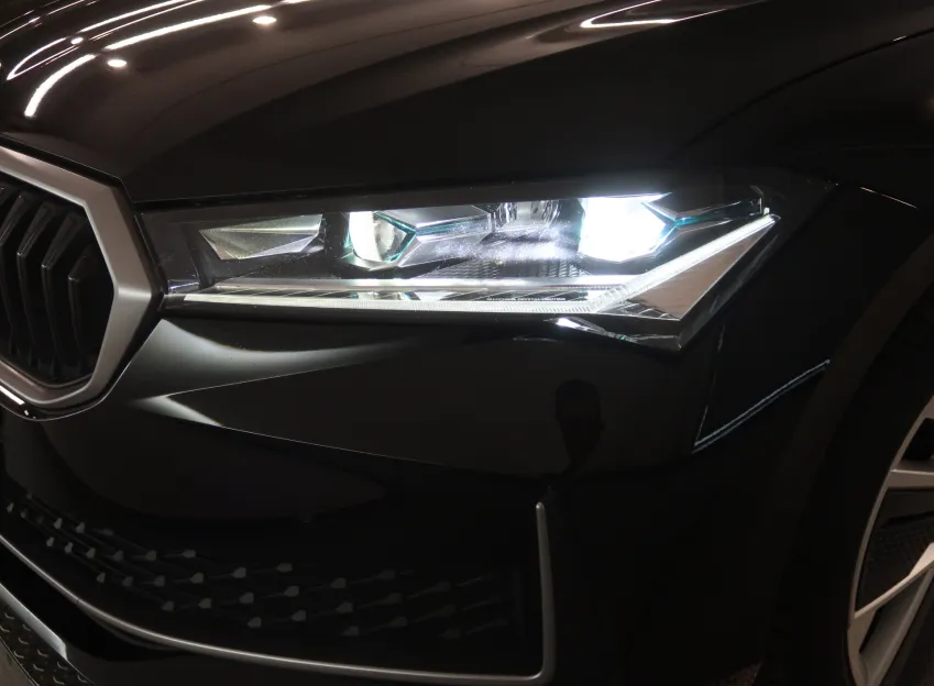 Škoda Superb SELECTION 2.0TDI 110KW DSG PANORAMA