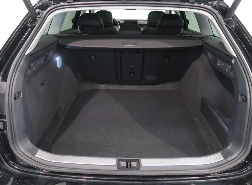 Škoda Superb SELECTION 2.0TDI 110KW DSG PANORAMA