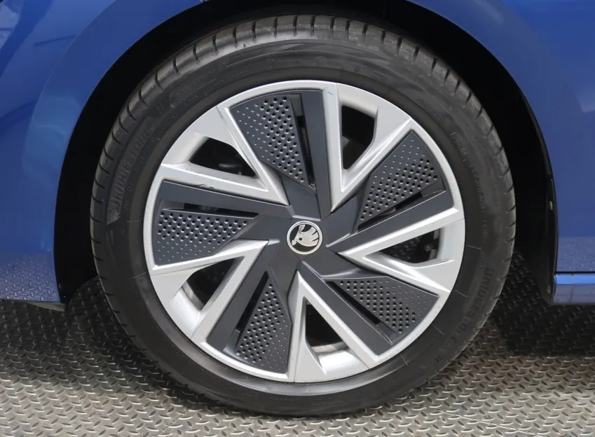 Škoda Superb SELECTION 2.0TDI 110KW DSG PANORAMA
