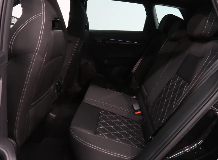 Škoda Karoq SPORTLINE 2.0TDI 110KW 4x4 DSG TAŽNÉ CANTON