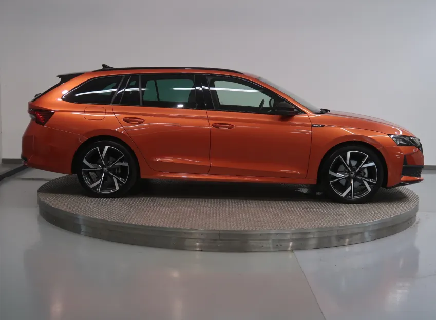 Škoda Octavia SPORTLINE 2.0TSI 150KW 4x4 DSG CANTON