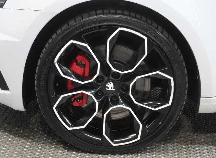 Škoda Octavia RS 230 2.0TSI 169KW NAVI MANUÁL