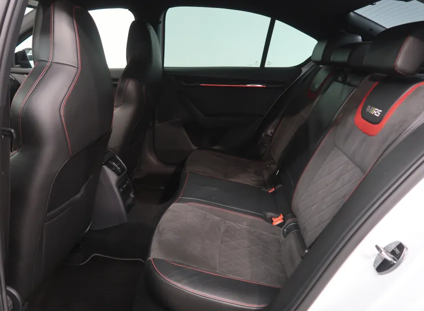 Škoda Octavia RS 230 2.0TSI 169KW NAVI MANUÁL