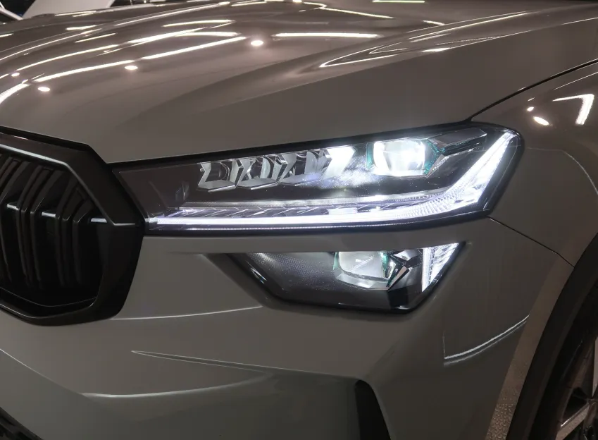 Škoda Kodiaq SPORTLINE 2.0TDI 142KW 4x4 DSG WEBASTO TAŽNÉ PANOR