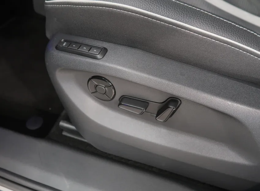 Škoda Kodiaq SPORTLINE 2.0TDI 142KW 4x4 DSG WEBASTO TAŽNÉ PANOR