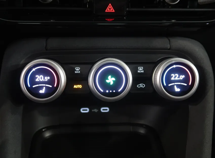 Škoda Kodiaq SPORTLINE 2.0TDI 142KW 4x4 DSG WEBASTO TAŽNÉ PANOR