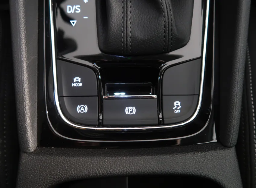 Škoda Karoq TOP SELECTION 2.0TDI 110KW DSG