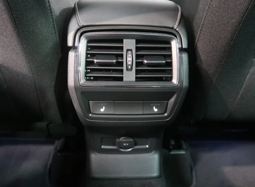 Škoda Karoq TOP SELECTION 2.0TDI 110KW DSG