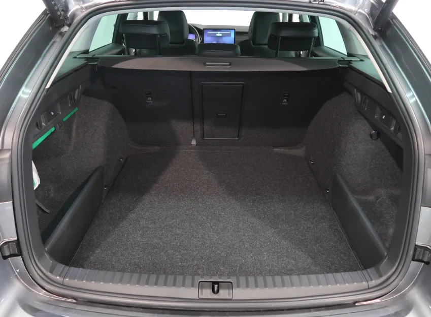 Škoda Octavia TOP SELECTION 2.0TDI 110KW DSG NAVI LED MATRIX