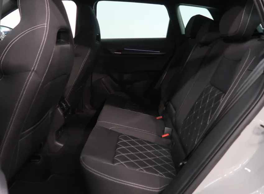 Škoda Karoq SPORTLINE 2.0TDI 110KW 4x4 DSG TAŽNÉ CANTON