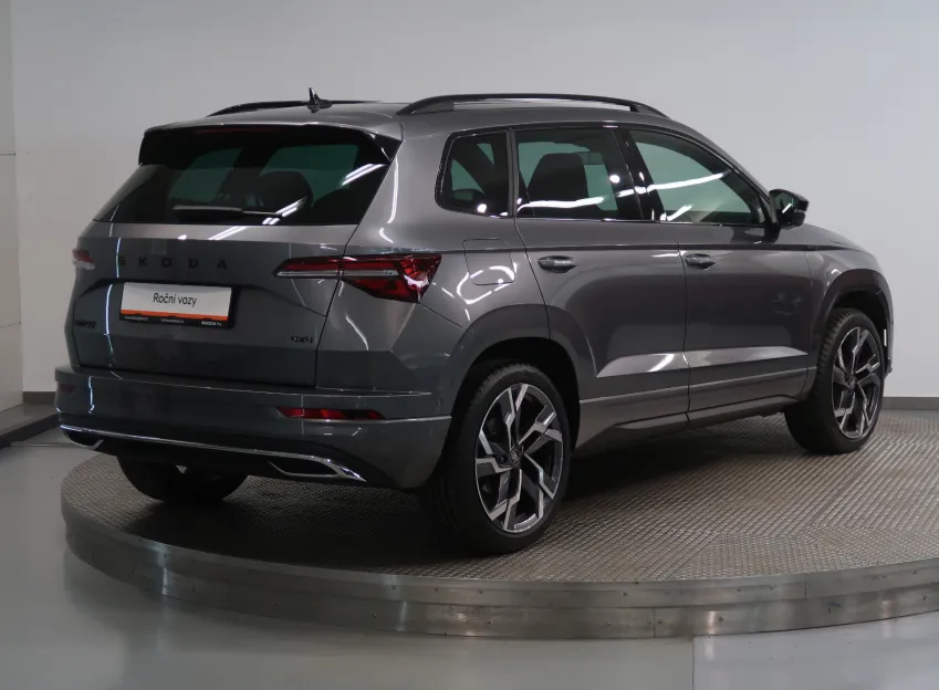 Škoda Karoq SPORTLINE 2.0TDI 110KW 4x4 DSG WEBASTO CANON PANOR