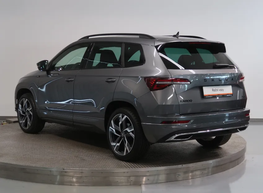 Škoda Karoq SPORTLINE 2.0TDI 110KW 4x4 DSG WEBASTO CANON PANOR