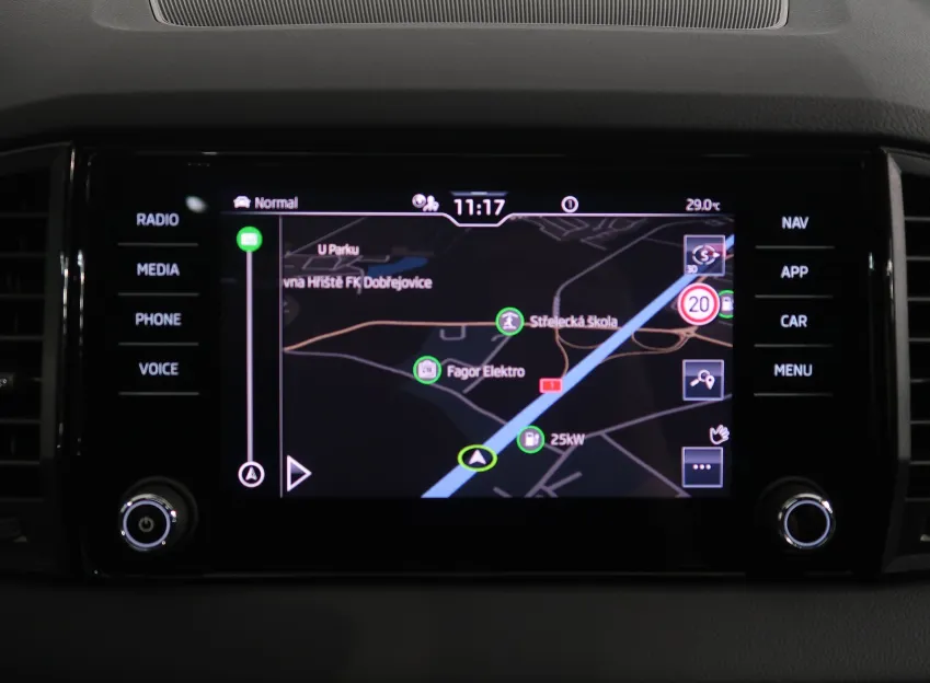 Škoda Karoq SPORTLINE 2.0TDI 110KW 4x4 DSG WEBASTO CANON PANOR