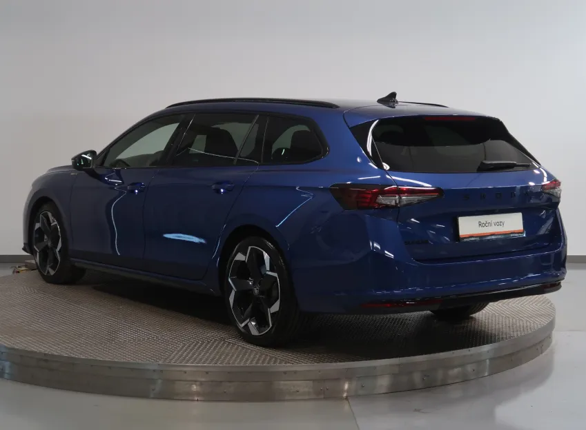 Škoda Superb SPORTLINE 2.0TDI 142KW 4x4 DSG WEBASTO TAŽNÉ CANTO
