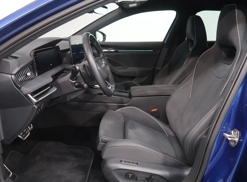 Škoda Superb SPORTLINE 2.0TDI 142KW 4x4 DSG WEBASTO TAŽNÉ CANTO
