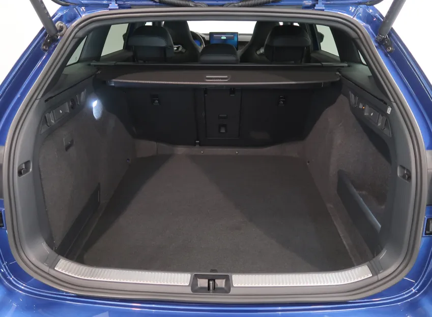 Škoda Superb SPORTLINE 2.0TDI 142KW 4x4 DSG WEBASTO TAŽNÉ CANTO