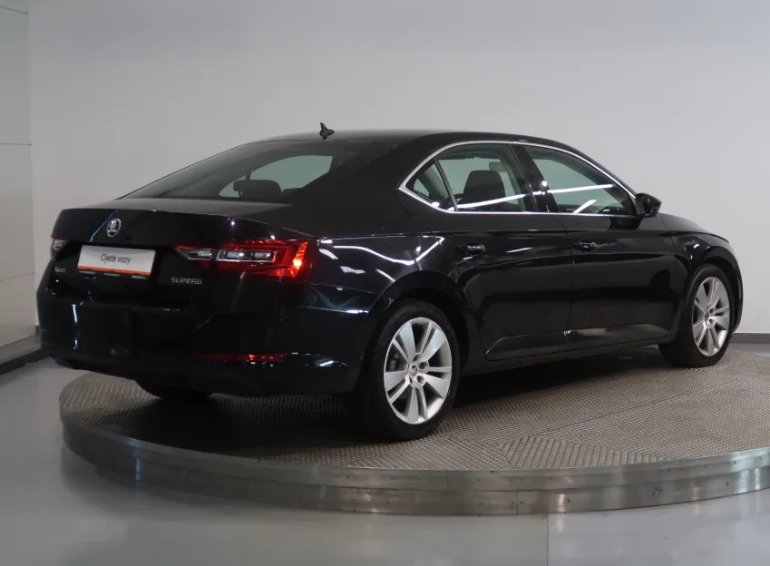 Škoda Superb STYLE 2.0TDI 140KW DSG CANTON XENONY