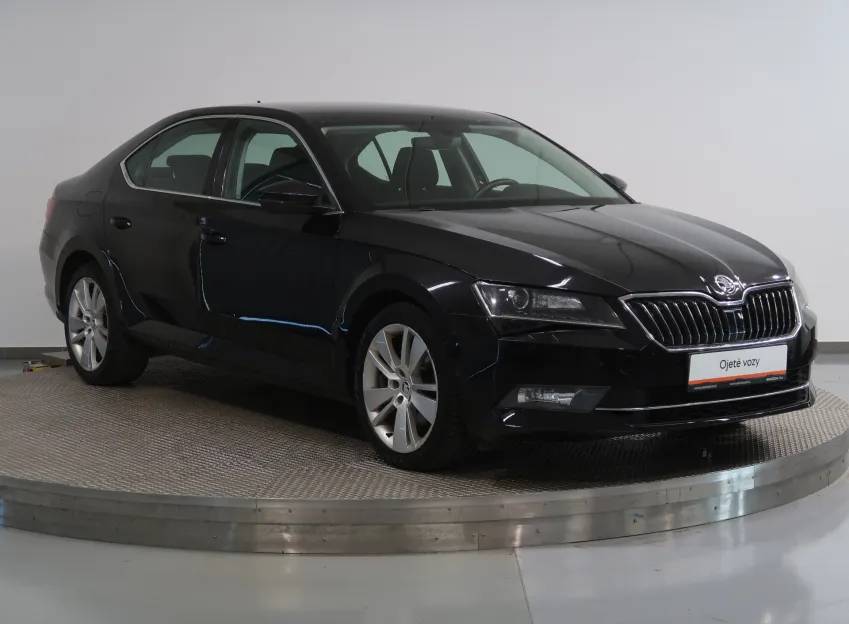 Škoda Superb STYLE 2.0TDI 140KW DSG CANTON XENONY