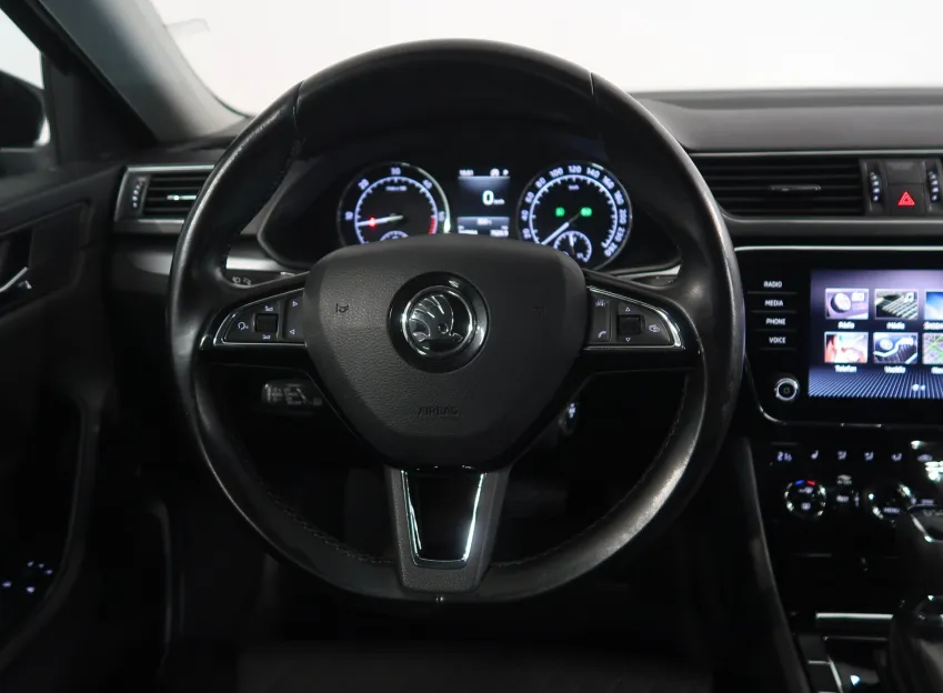 Škoda Superb STYLE 2.0TDI 140KW DSG CANTON XENONY