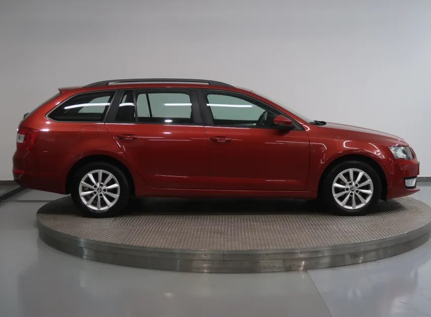 Škoda Octavia AMBITION 1.6TDI 66KW