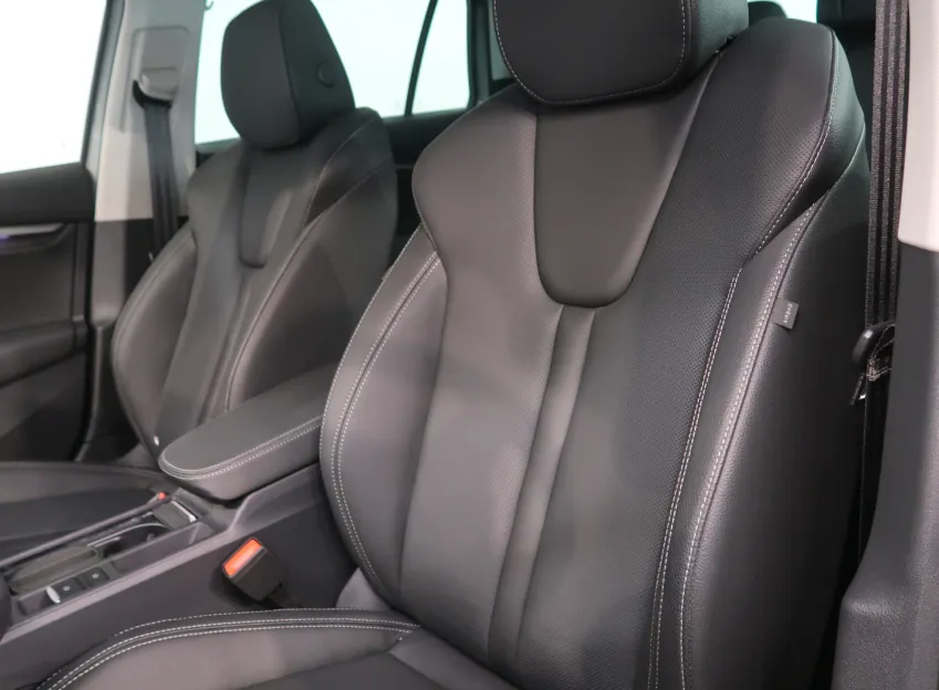 Škoda Octavia EXCLUSIVE 2.0TDI 110KW DSG PANORAMA CANTON