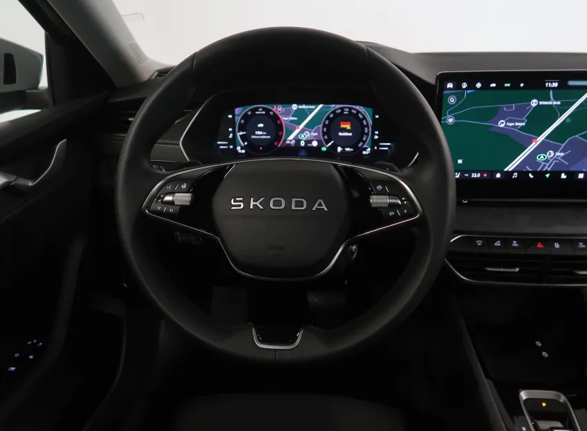 Škoda Octavia EXCLUSIVE 2.0TDI 110KW DSG PANORAMA CANTON