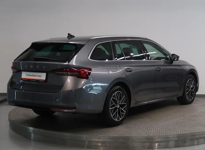 Škoda Octavia TOP SELECTION 1.5TSI 110KW
