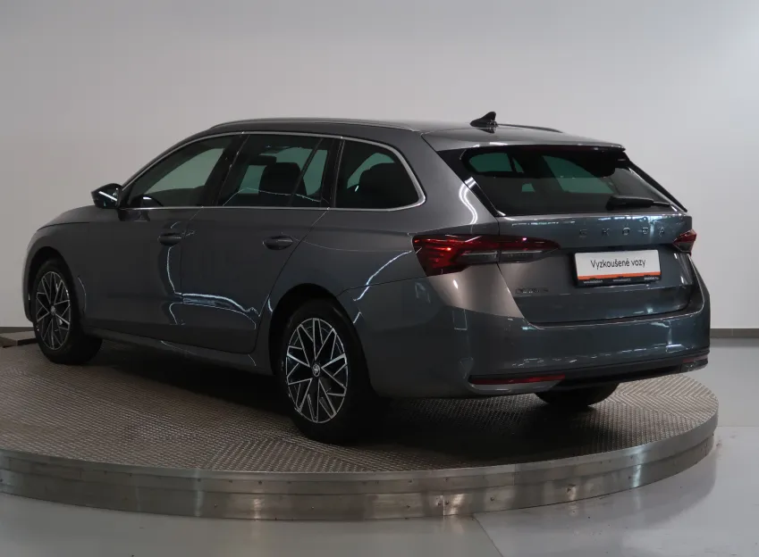 Škoda Octavia TOP SELECTION 1.5TSI 110KW