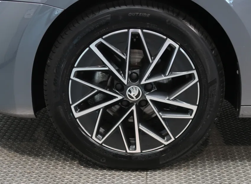 Škoda Octavia TOP SELECTION 1.5TSI 110KW