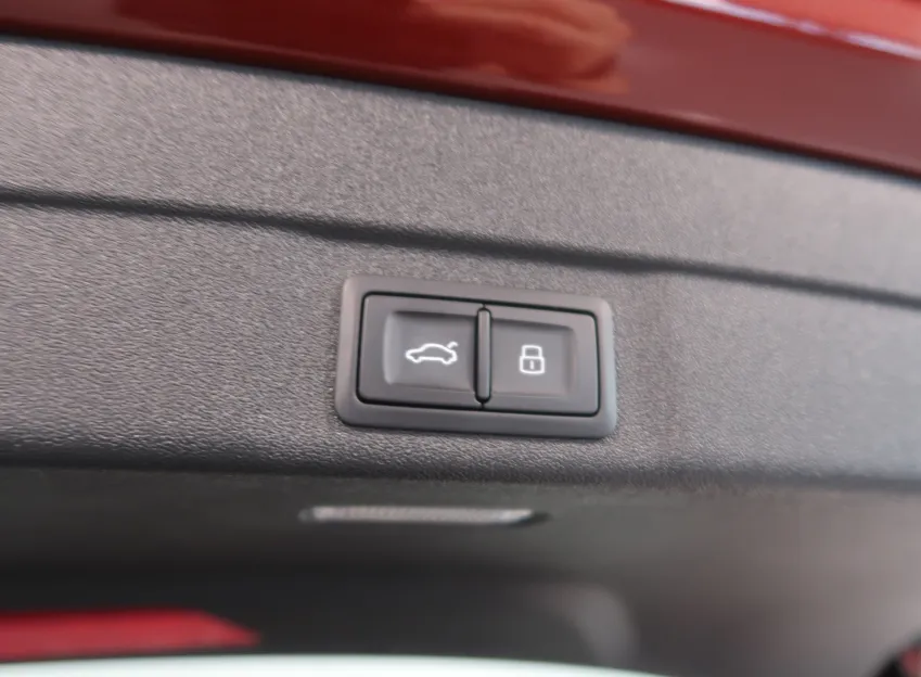 Audi A5 AVANT S-LINE 2.0TDI 150KW TAŽNÉ BANG&OLUFSEN