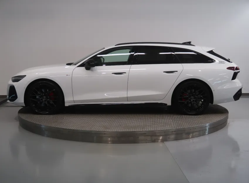 Audi A6 AVANT S-LINE 3.0TFSI 270KW 4x4 TAŽNÉ BANG&OLUFSEN