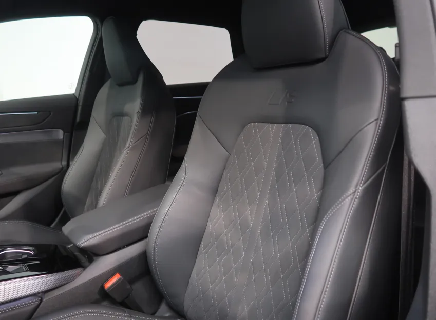 Audi A6 AVANT S-LINE 3.0TFSI 270KW 4x4 TAŽNÉ BANG&OLUFSEN