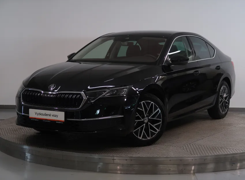 Škoda Octavia TOP SELECTION 1.5TSI 110KW NAVI LED MATRIX