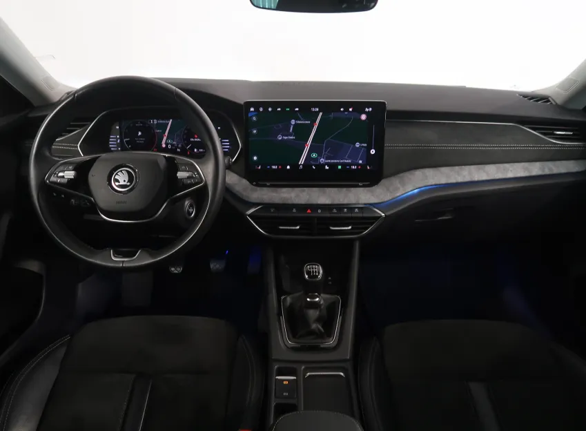 Škoda Octavia TOP SELECTION 1.5TSI 110KW NAVI LED MATRIX