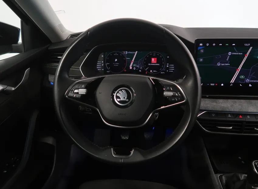 Škoda Octavia TOP SELECTION 1.5TSI 110KW NAVI LED MATRIX