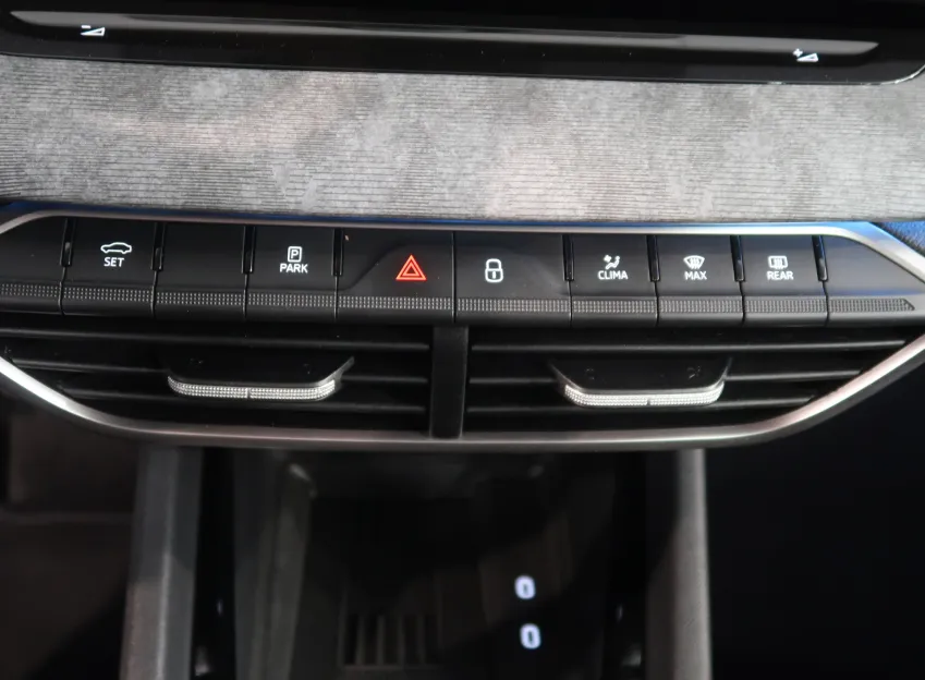 Škoda Octavia TOP SELECTION 1.5TSI 110KW NAVI LED MATRIX