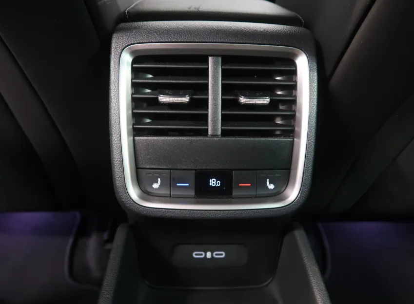 Škoda Octavia TOP SELECTION 1.5TSI 110KW NAVI LED MATRIX