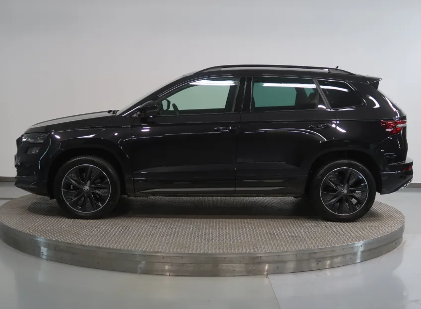 Škoda Karoq SPORTLINE 1.5TSI 110KW DSG TAŽNÉ CANTON NAVI LED M