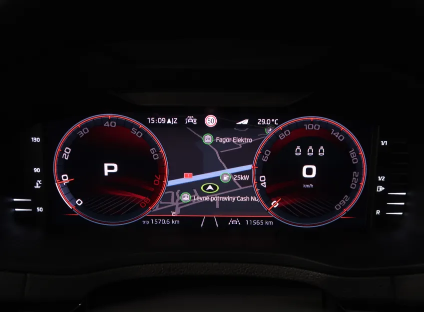 Škoda Karoq SPORTLINE 1.5TSI 110KW DSG TAŽNÉ CANTON NAVI LED M