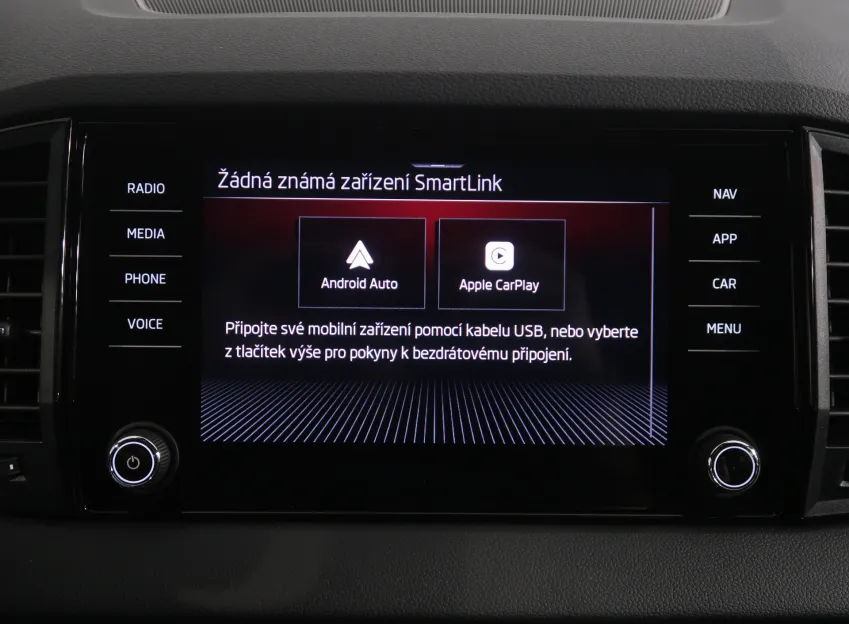 Škoda Karoq SPORTLINE 1.5TSI 110KW DSG TAŽNÉ CANTON NAVI LED M