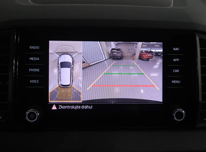 Škoda Karoq SPORTLINE 1.5TSI 110KW DSG TAŽNÉ CANTON NAVI LED M