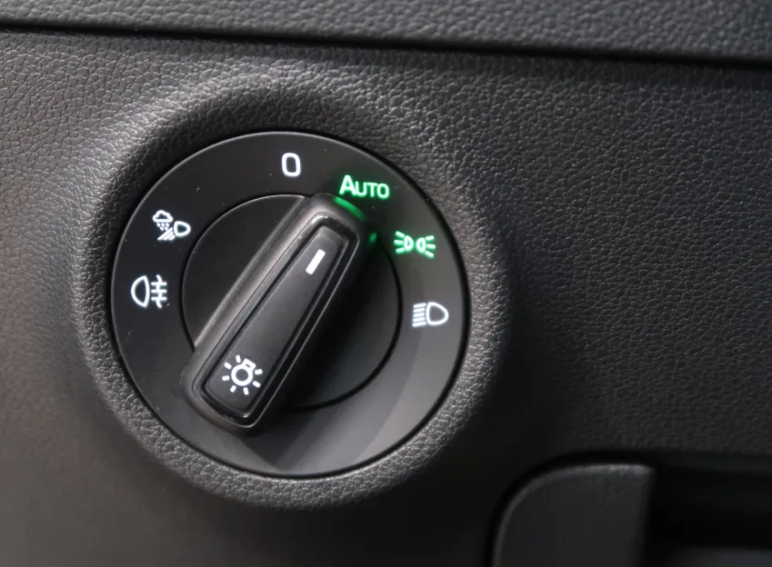 Škoda Karoq SPORTLINE 1.5TSI 110KW DSG TAŽNÉ CANTON NAVI LED M